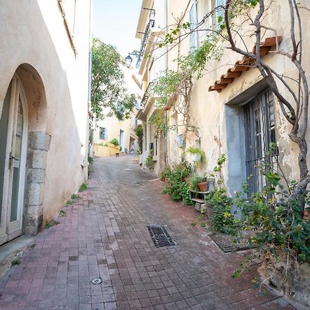 Le Charme Du Medieval Dans Un Appartement Cosy Hyeres Ngoại thất bức ảnh