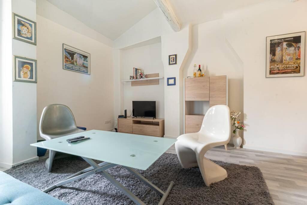 Le Charme Du Medieval Dans Un Appartement Cosy Hyeres Ngoại thất bức ảnh